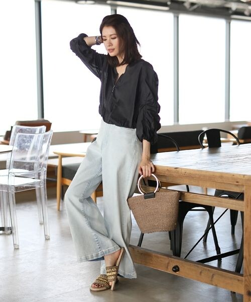 BABYLONE（バビロン）の「６０ローンタックギャザーブルゾン（ジャケット/アウター・オフホワイト/ブラック/カーキ）」の4枚目の写真