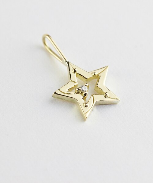 two ply（トゥープライ）の「トゥー プライ 628 シューティング スター ダイヤモンド チャーム（チャーム・レディース・ゴールド・Free）」の2枚目の写真