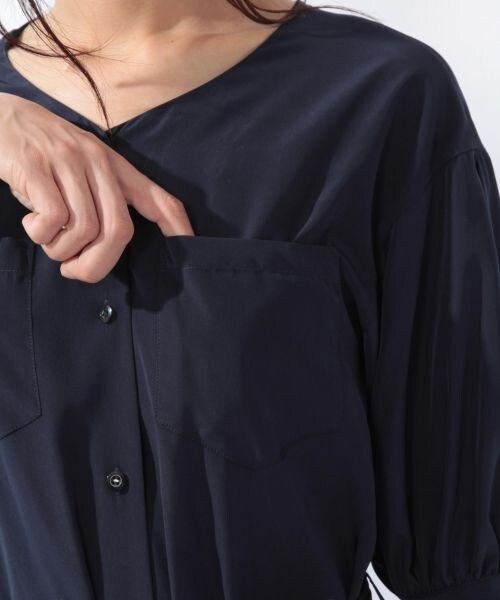 laboratory work（ラボラトリーワーク）の「ドルマンショートスリーブトロミワンピース（ワンピース/ドレス・グレーベージュ/キャメル/ネイビー）」の15枚目の写真