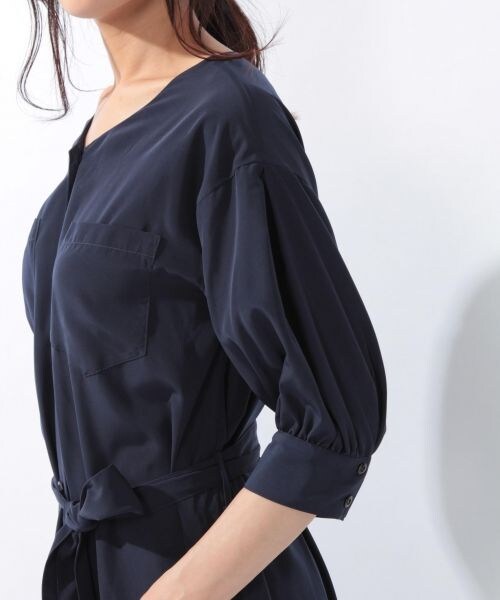 laboratory work（ラボラトリーワーク）の「ドルマンショートスリーブトロミワンピース（ワンピース/ドレス・グレーベージュ/キャメル/ネイビー）」の14枚目の写真