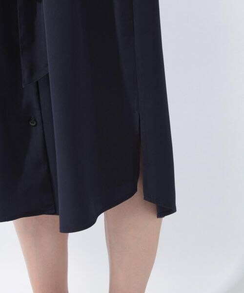 laboratory work（ラボラトリーワーク）の「ドルマンショートスリーブトロミワンピース（ワンピース/ドレス・グレーベージュ/キャメル/ネイビー）」の17枚目の写真