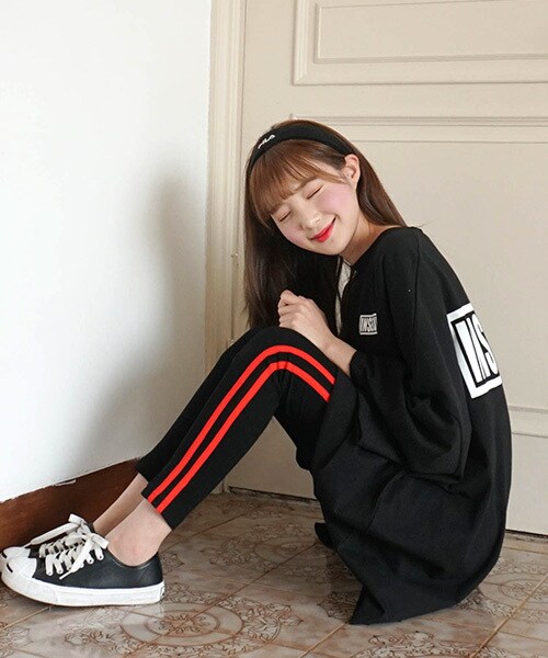 SONA（ソナ）の「PPUM PPUM LEGGINGS（その他パンツ・レディース・White/Red/Pink/Blue/Silver・Mサイズ/Lサイズ）」の4枚目の写真