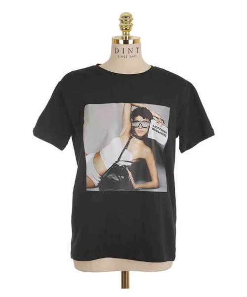 DINT（ディント）の「ファッショナブルなイラストトップ（Tシャツ/カットソー・レディース・화이트/블랙・one(44~66size)）」の3枚目の写真