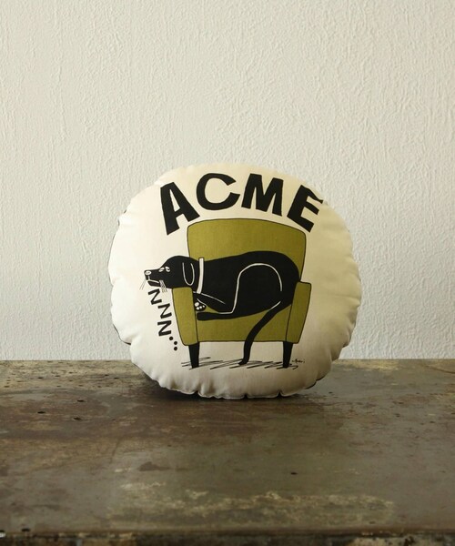 ACME FURNITURE（アクメファニチャー）の「HANAI ACME DOG CUSHION
