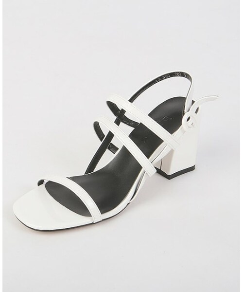 D&B By DABAGIRL(-)の「チャンキーヒールストラップサンダル(サンダル・レディース・ホワイト/ベージュ/ブラック/レッド/グレー/シルバー・225/230/235/240/245/250)」の1枚目の写真