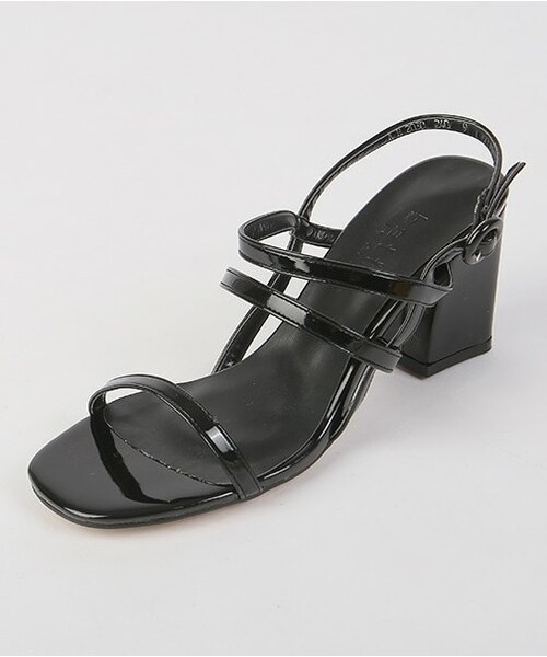 D&B By DABAGIRL(-)の「チャンキーヒールストラップサンダル(サンダル・レディース・ホワイト/ベージュ/ブラック/レッド/グレー/シルバー・225/230/235/240/245/250)」の2枚目の写真