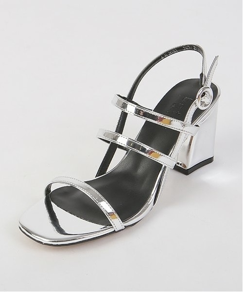 D&B By DABAGIRL(-)の「チャンキーヒールストラップサンダル(サンダル・レディース・ホワイト/ベージュ/ブラック/レッド/グレー/シルバー・225/230/235/240/245/250)」の6枚目の写真