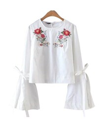 ZARA ザラ★フレアスリーブ 花柄刺繍 スタッズ トレンチコート ダブル 総柄 ZARA ザラ☆フレアスリーブ 花柄刺繍 スタッズ トレンチコート