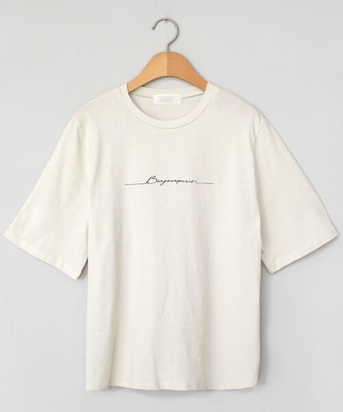 DHOLIC(ディーホリック)の「フロントレタリング半袖Tシャツ(Tシャツ/カットソー・レディース・ブラック/ベージュ/ホワイト/グレー・FREE)」の4枚目の写真