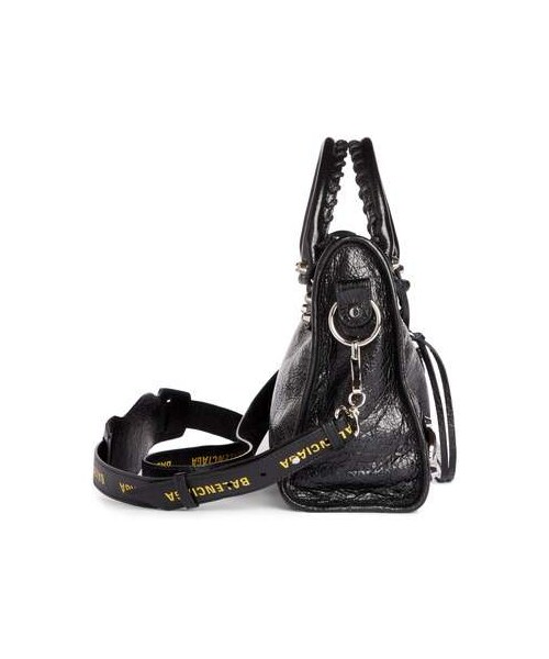 BALENCIAGA（バレンシアガ）の「Balenciaga Classic City AJ Logo Strap Leather Tote（トートバッグ・レディース・Black/Red・One Size）」の3枚目の写真