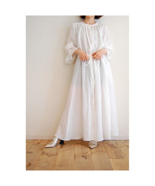 hippiness（ヒッピネス）の「スリーブタックワンピース（ワンピース・レディース・その他）」の3枚目の写真