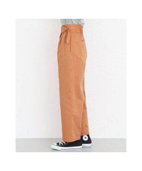 KBF（ケイビーエフ）の「KBF+ ウエストサイドベルトデザインパンツ（パンツ・レディース・IVORY/PINK BEIGE/L.ORANGE・one）」の11枚目の写真