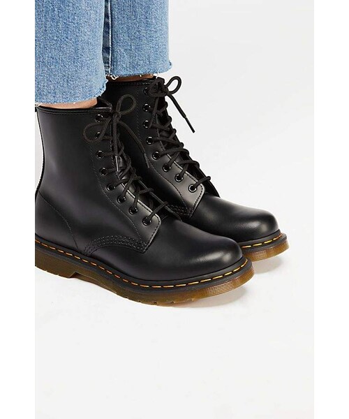 Dr. Martens(ドクターマーチン)の「Dr. Martens 1460 Lace-Up Boot(ブーツ・レディース・Black・6/7/8/9/10/11)」の4枚目の写真