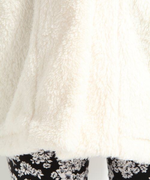 LOWRYS FARM（ローリーズファーム）の「★有村架純さん着用アイテム★フェイクファーショールフードコート（ジャケット/アウター・レディース・オフ/ベージュ/ブラック・Ｍ/Ｌ）」の11枚目の写真