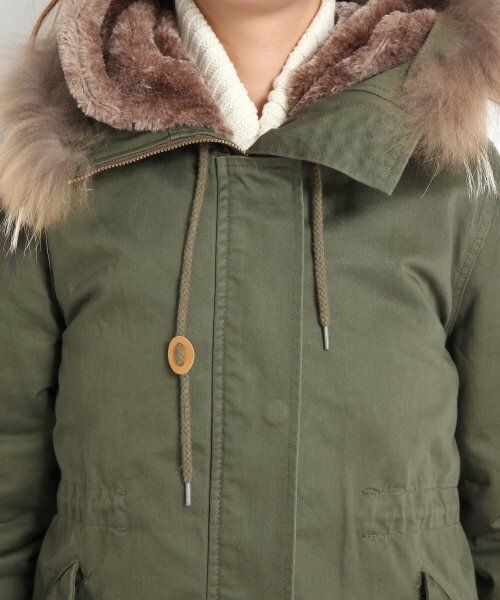 LOWRYS FARM（ローリーズファーム）の「コットンファーツキモッズコート（ジャケット/アウター・レディース・カーキ/ベージュ/ブラック・Ｍ/Ｌ）」の7枚目の写真