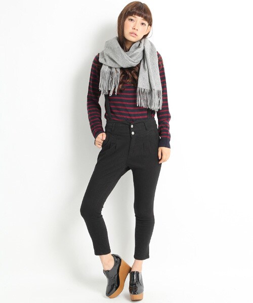 LOWRYS FARM（ローリーズファーム）の「ストレッチハイウエストサスツキパンツ（パンツ・レディース・オフ/ブラック/デニム・Ｍ/Ｌ）」の2枚目の写真