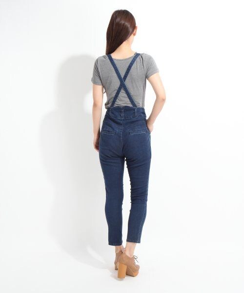 LOWRYS FARM（ローリーズファーム）の「ストレッチハイウエストサスツキパンツ（パンツ・レディース・オフ/ブラック/デニム・Ｍ/Ｌ）」の5枚目の写真