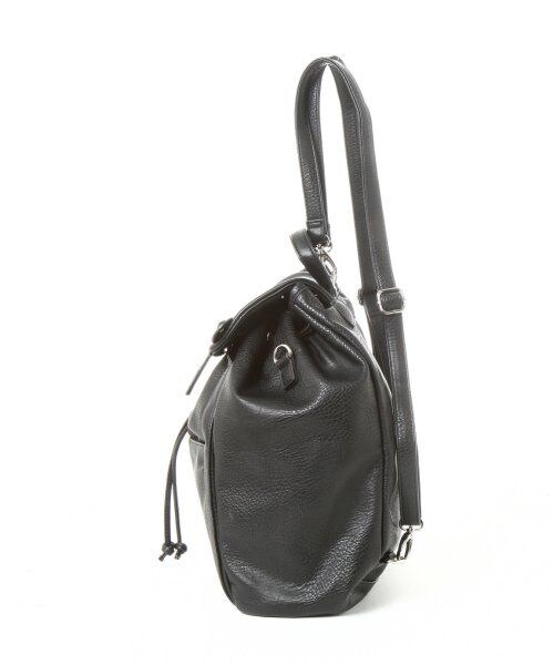 JEANASIS(ジーナシス)の「2WAYリュック(バッグ・レディース・アイボリー/ブラック・FREE)」の4枚目の写真