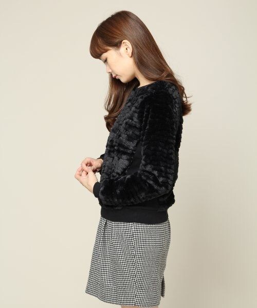 JEANASIS（ジーナシス）の「チビソウファープルオーバー（トップス・レディース・アイボリー/ブラック/グレー・FREE）」の4枚目の写真