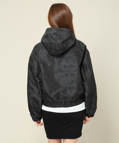 JEANASIS（ジーナシス）の「ミリタリージャガードフードブルゾン（ジャケット/アウター・レディース・カーキ系/ブラック系・FREE）」の4枚目の写真