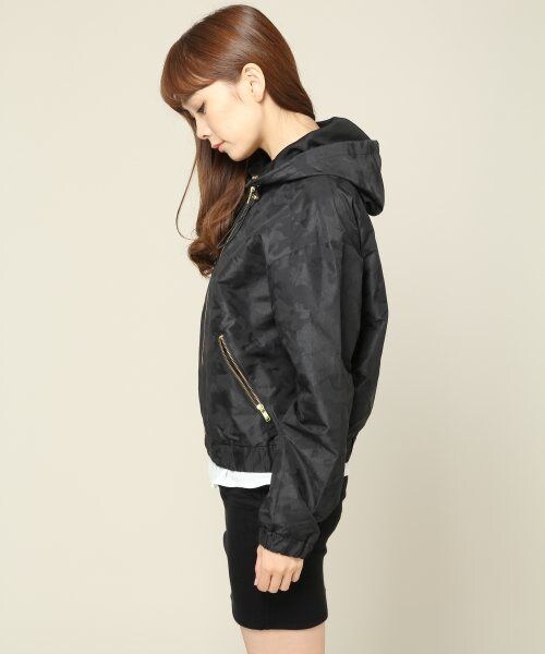 JEANASIS（ジーナシス）の「ミリタリージャガードフードブルゾン（ジャケット/アウター・レディース・カーキ系/ブラック系・FREE）」の3枚目の写真