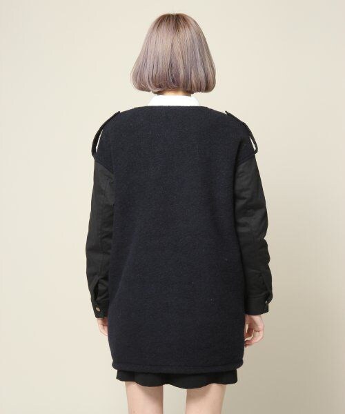 JEANASIS（ジーナシス）の「ミリタリーノーカラーコート（ジャケット/アウター・レディース・カモフラ柄/ネイビー・FREE）」の4枚目の写真