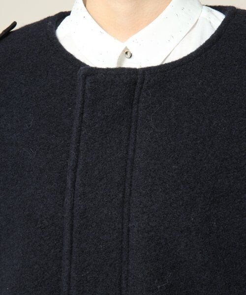 JEANASIS（ジーナシス）の「ミリタリーノーカラーコート（ジャケット/アウター・レディース・カモフラ柄/ネイビー・FREE）」の5枚目の写真