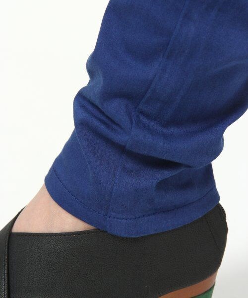 JEANASIS(ジーナシス)の「13FWカラーストレッチスキニー(パンツ・レディース・イエロー/グリーン/ホワイト/ブラック/ブルー・XS/S/M)」の9枚目の写真