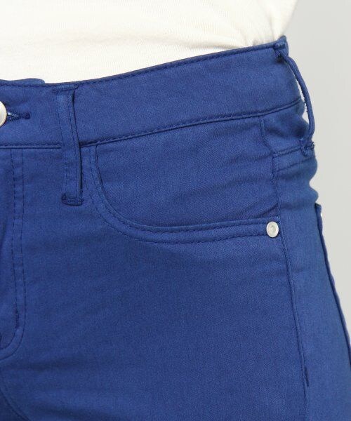 JEANASIS(ジーナシス)の「13FWカラーストレッチスキニー(パンツ・レディース・イエロー/グリーン/ホワイト/ブラック/ブルー・XS/S/M)」の8枚目の写真