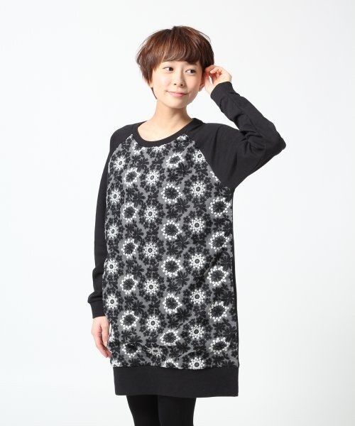 LEPSIM（レプシィム）の「シシュウレースキリカエワンピースロングスリーブ２（ワンピース/ドレス・レディース・ブラック/グレー・Ｌ/Ｍ）」の5枚目の写真