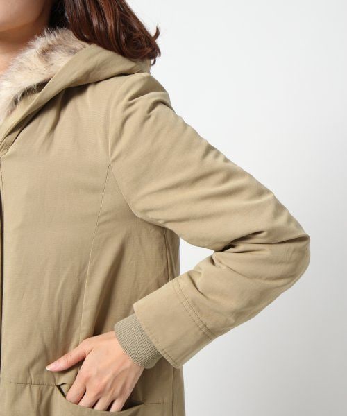 LEPSIM（レプシィム）の「ファーフードミリタリーコート（ジャケット/アウター・レディース・カモフラ/ミリタリーカーキ/ブラック/ベージュ・Ｍ/Ｌ/ＬＬ(WEB STORE限定)）」の11枚目の写真