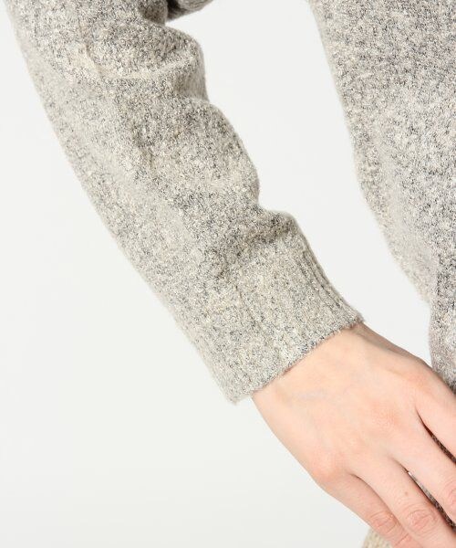 LEPSIM（レプシィム）の「７ゲージブークレクループルオーバー（トップス・レディース・グリーン/ミディアムバイオレットレッド/ブラック/グレー×ベージュ/トップグレー・ＦREE SIZE）」の13枚目の写真