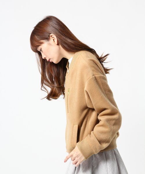 A part by（アパートバイ）の「ＦシャギーＭＡ－１ブルゾン（ジャケット/アウター・レディース・カーキ/ベージュ・Ｍ/Ｌ）」の3枚目の写真