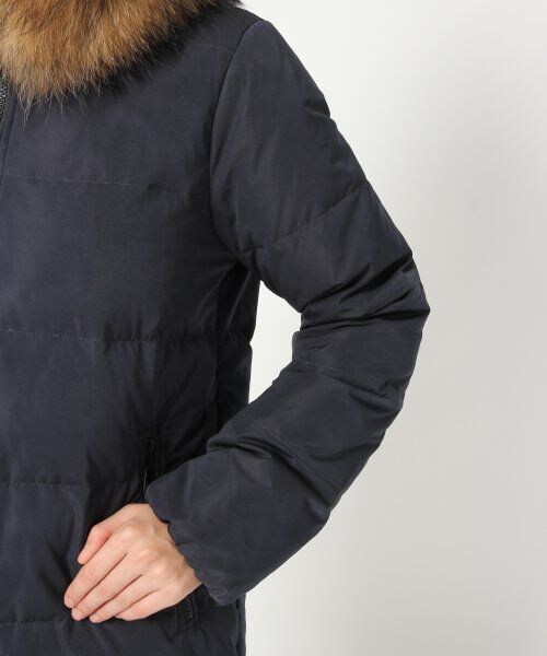 turno jeana(トゥールノジーナ)の「ダウンコート(ジャケット/アウター・レディース・ライトグレー/ネイビー・36/38)」の7枚目の写真