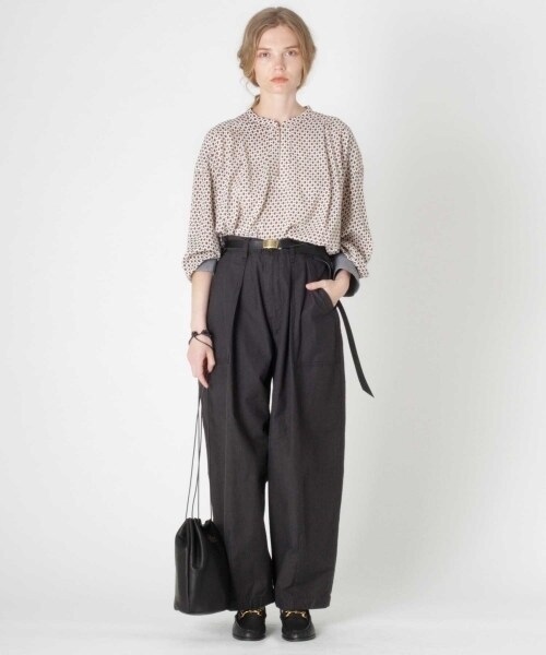 RNA-N（アールエヌエーエヌ）の「＜予約＞ミリタリーバルーンタックパンツ（パンツ・レディース・スミクロ/セージグリーン・S/M）」の16枚目の写真