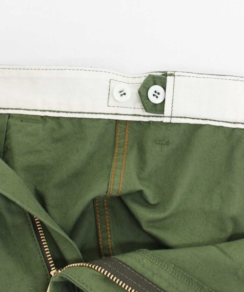 RNA-N（アールエヌエーエヌ）の「＜予約＞ミリタリーバルーンタックパンツ（パンツ・レディース・スミクロ/セージグリーン・S/M）」の7枚目の写真