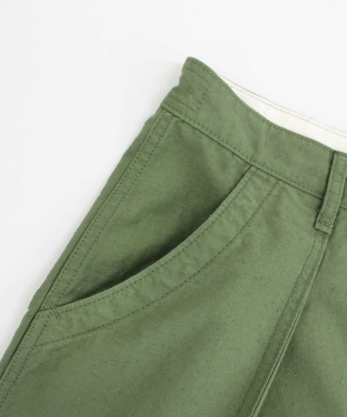 RNA-N（アールエヌエーエヌ）の「＜予約＞ミリタリーバルーンタックパンツ（パンツ・レディース・スミクロ/セージグリーン・S/M）」の6枚目の写真