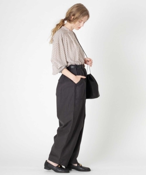 RNA-N（アールエヌエーエヌ）の「＜予約＞ミリタリーバルーンタックパンツ（パンツ・レディース・スミクロ/セージグリーン・S/M）」の17枚目の写真