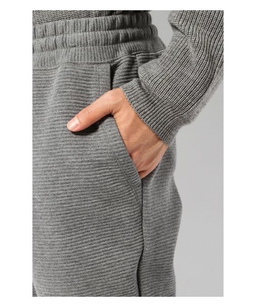 EDIFICE(エディフィス)の「【WEBカタログ掲載】ヘンケイリップル スキニートレーニングパンツ(パンツ・メンズ・グレー/ネイビー・44/46)」の8枚目の写真