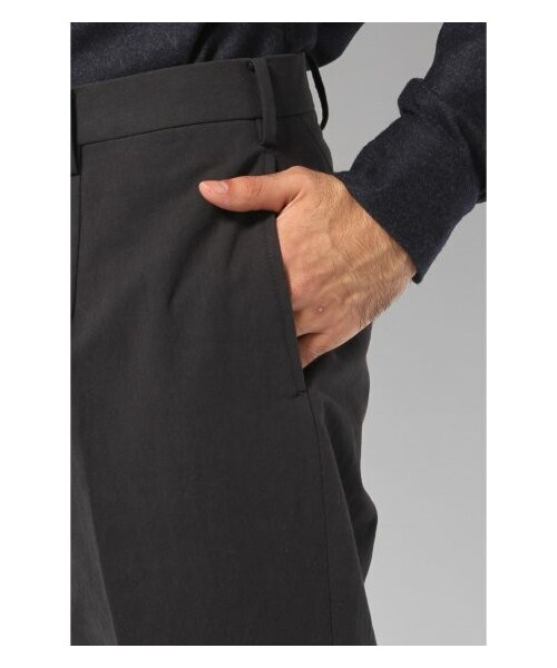 EDIFICE（エディフィス）の「【MENS NONNO11月号掲載】100/2*10/-ツイル テーパードトラウザー（クロップド･半端丈パンツ・メンズ・ネイビー/ベージュ・44/46）」の8枚目の写真