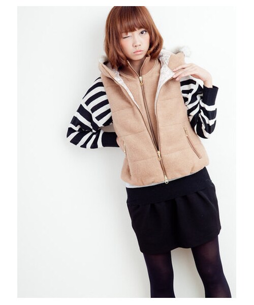 E hyphen world gallery（イーハイフンワールドギャラリー）の「ウールニットベスト（ベスト・レディース・杢グレー/ブラック/キャメル・F）」の3枚目の写真