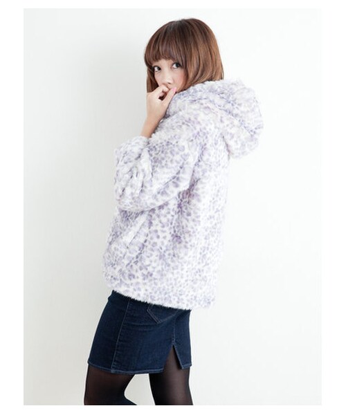 E hyphen world gallery（イーハイフンワールドギャラリー）の「レオパードコート（コート　・レディース・ライトグレー/ベージュ/キャメル/パープル・F）」の6枚目の写真