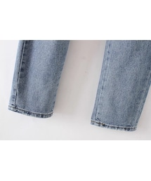 ZARA（ザラ）の「刺繍ダメージデニム ジーンズ（デニムパンツ）」 - WEAR