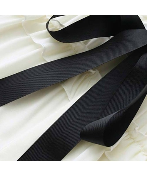 ZARA（ザラ）の「フリルリボンブラウス 長袖 白 ボルドー（シャツ/ブラウス・レディース・その他）」の3枚目の写真