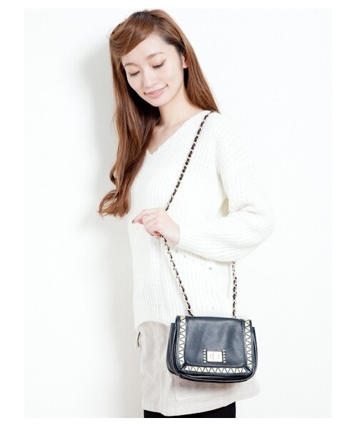 E hyphen world gallery（イーハイフンワールドギャラリー）の「チェーンショルダーバッグ　　（バッグ・ポーチ・レディース・ブラック/ブラウン・F）」の9枚目の写真