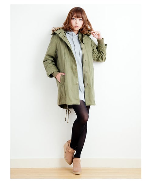 E hyphen world gallery(イーハイフンワールドギャラリー)の「【Special Price】フラッグボアモッズコート(コート ・レディース・キャメル/カーキ/ネイビー・F)」の2枚目の写真