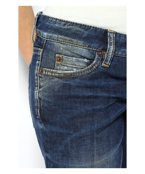 DSQUARED2(ディースクエアード)の「DSQUARED2 MAIN クロップトデニム(デニムパンツ・レディース・ネイビー・38/40/42)」の8枚目の写真