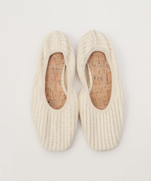 Dailyabout(デイリーアバウト)の「シンプルラタンフラットシューズ(その他シューズ・レディース・ホワイト・23.0/23.5/24.0/24.5)」の1枚目の写真