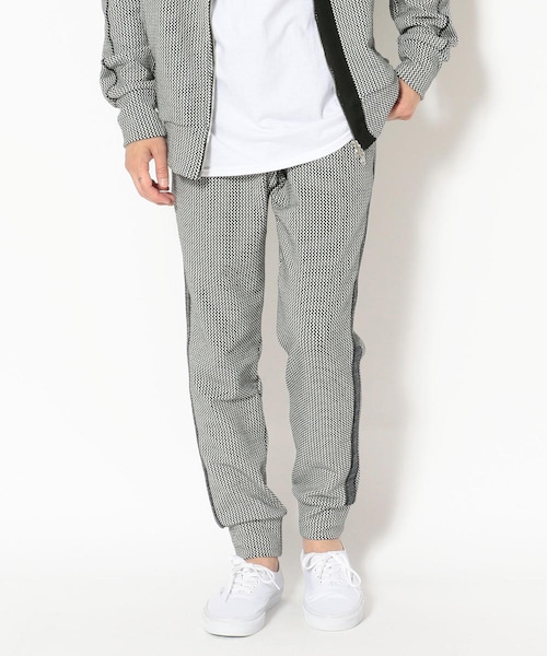 ARMURE（アルミュール）の「ARMURE/アルミュール/line tapered sweat pants（パンツ・メンズ・L/GREY・2/3/4）」の10枚目の写真