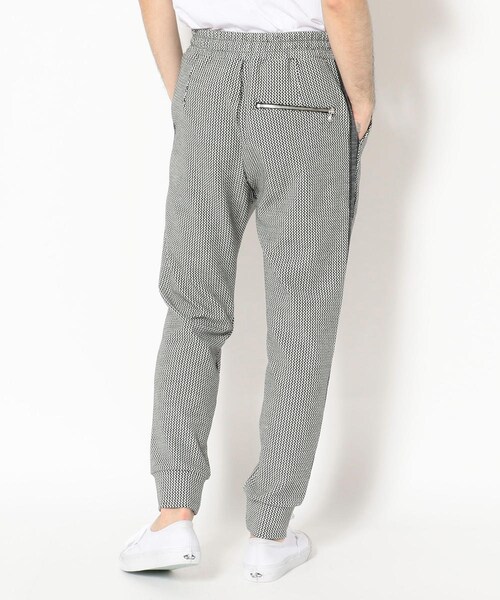 ARMURE（アルミュール）の「ARMURE/アルミュール/line tapered sweat pants（パンツ・メンズ・L/GREY・2/3/4）」の3枚目の写真